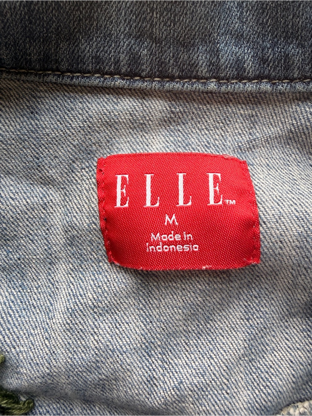 Custom Embroidered “Mrs.” Denim Jacket Medium-Floral Bridal Wedding - Picture 7 of 11